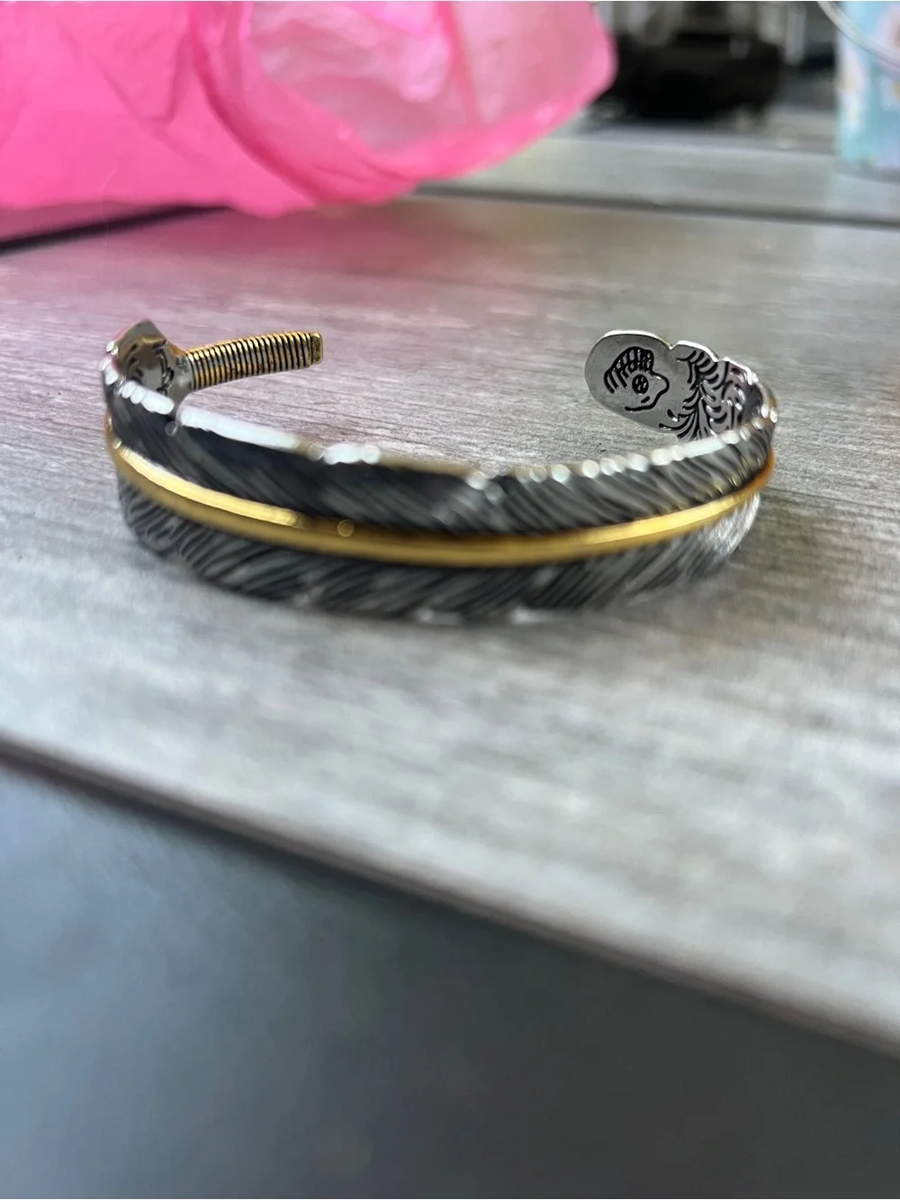 N/A stylish cuff